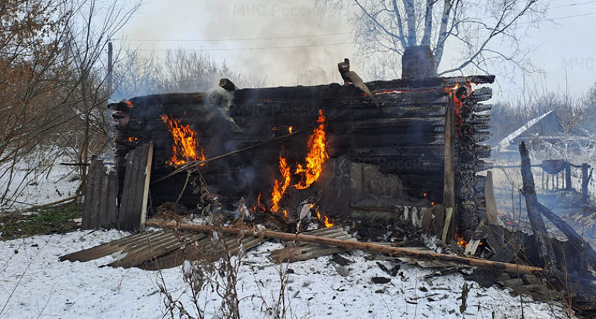Пожар в Почепском районе: погибли два человека