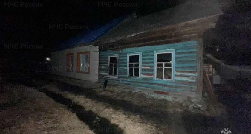 Пожар в Унече: в горевшей комнате в частном доме погиб человек