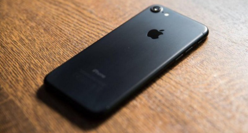 Лидером trade-in рынка смартфонов России стал Apple iPhone 7