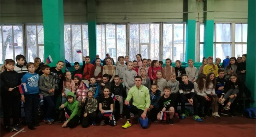 Илья Иванюк провёл собственный турнир для юных легкоатлетов в Брянске