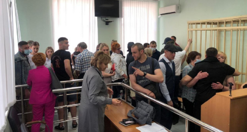 Брянский суд вынес приговоры «табачным мафиози» за торговлю белорусскими сигаретами на 2 млрд. рублей