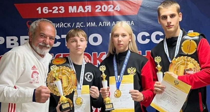Брянские спортсмены привезли медали первенства России по кикбоксингу
