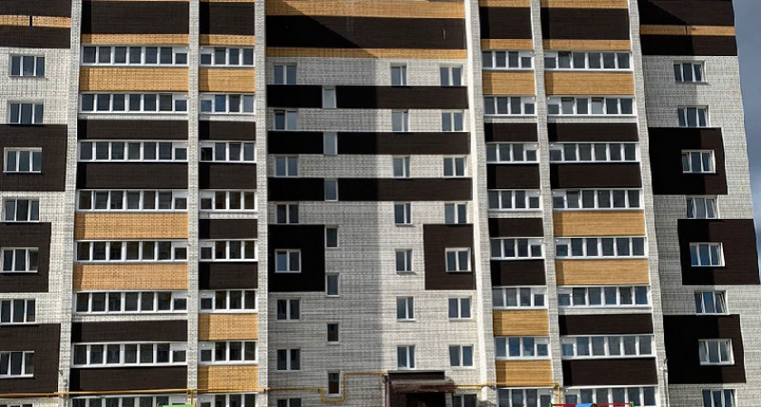 Власти Клинцов закупили для переселенцев из ветхого фонда 28 квартир «заезжай и живи»