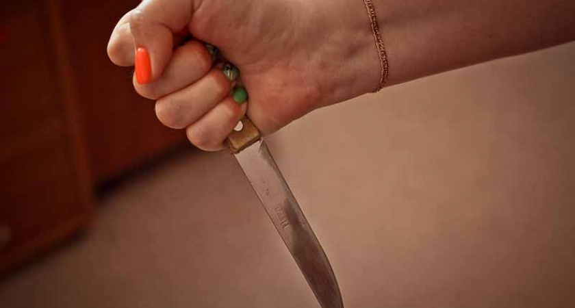 В Брянске в микрорайоне «Речной» ночью в драке подрезали мужчину