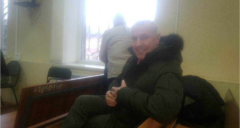 Приставания к юнармейцам привели брянского видеоблогера Коломейцева в СИЗО. Пока на 48 часов