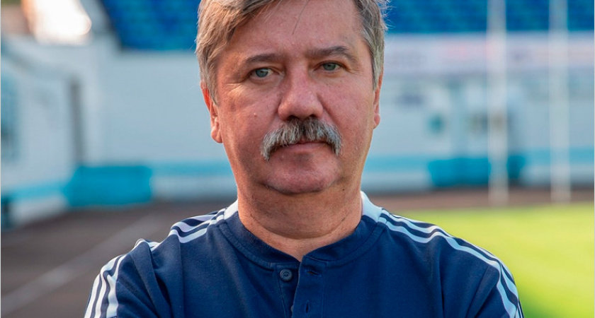 Врач брянского «Динамо» Александр Костюченков спас жизнь человеку на борту самолёта