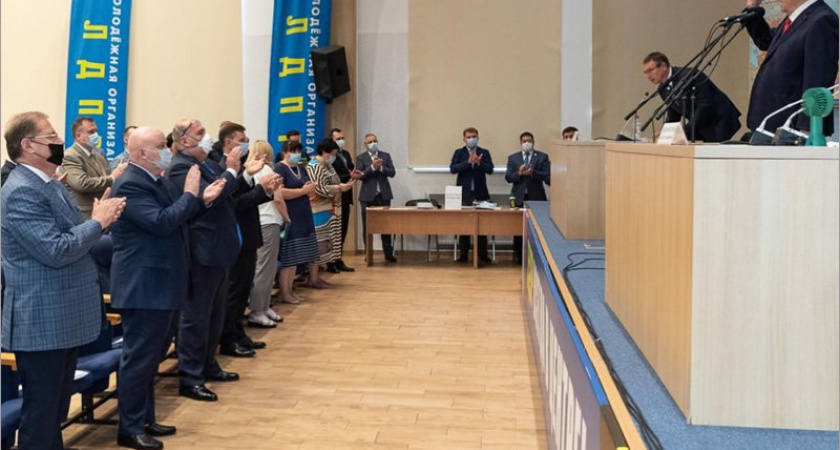 Жириновский возглавил список ЛДПР на выборах, Бориса Пайкина определили в Москву