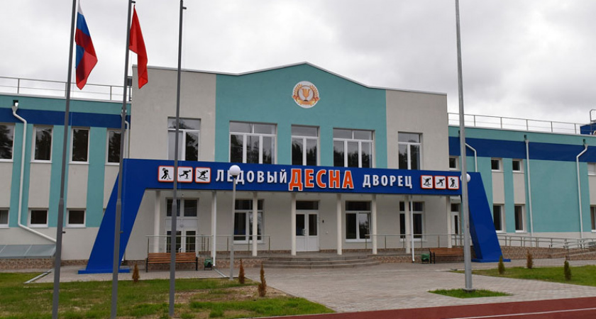 Тульская хоккейная молодёжка оценила ледовый дворец в Жуковке