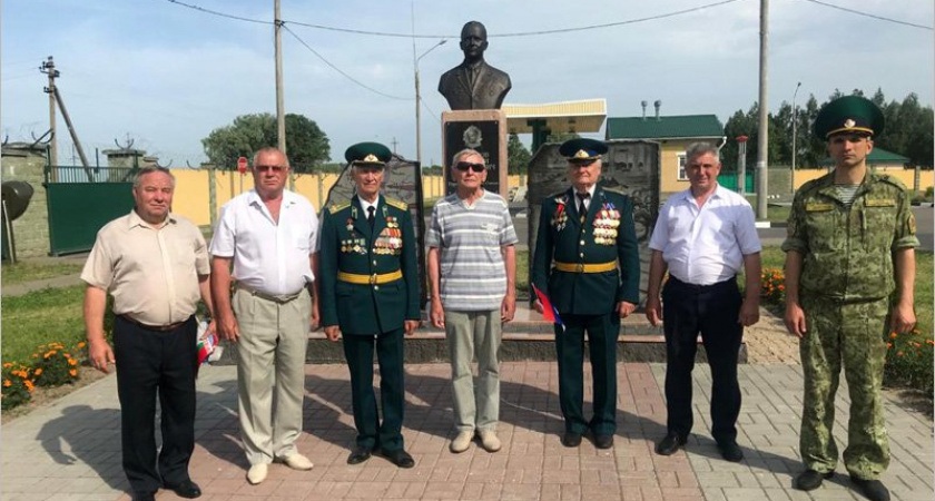Брянские ветераны-пограничники посетили именную заставу в белорусском Лоеве