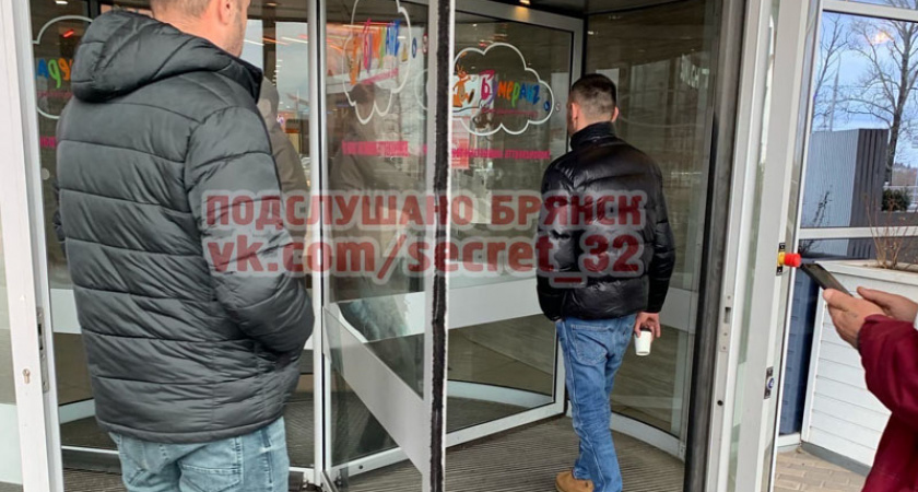 В Брянске пьяного крикуна у «Аэропарка» оштрафовали за дискредитацию ВС РФ на 36 тысяч рублей