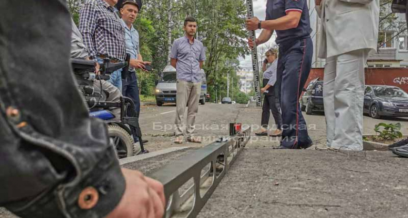 На обновленной улице Любезного в Брянске забраковали слишком крутые пандусы