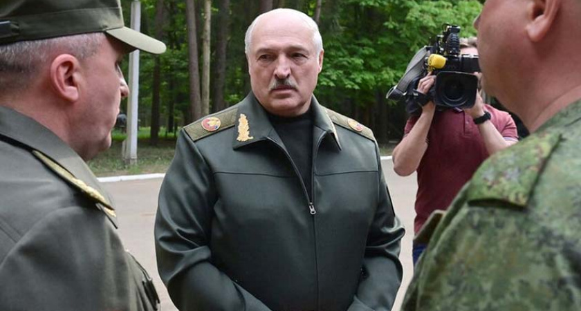 После гибели авиагруппы над Брянской областью Лукашенко перевел войска ПВО Белоруссии в повышенную боеготовность