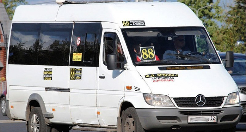 Первая из полутора десятков отменяемых в Брянске маршруток исчезнет в мае