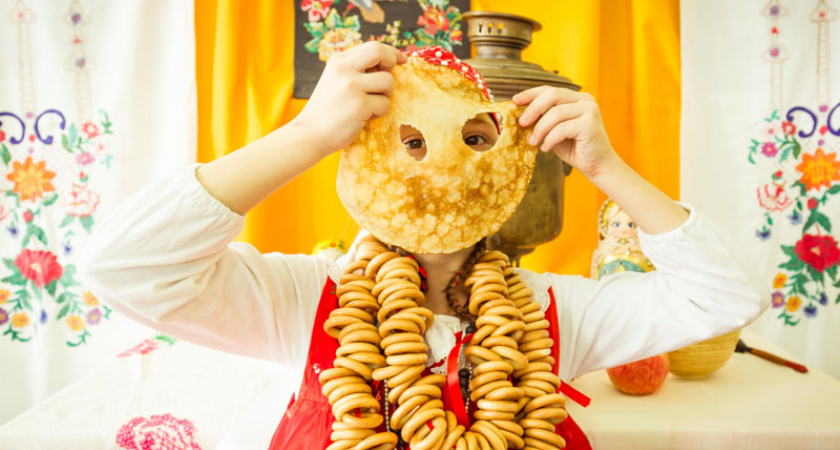 Брянский фольклорный ансамбль «Макоша» в режиме онлайн расскажет всё о «Масленице-Щебетухе»