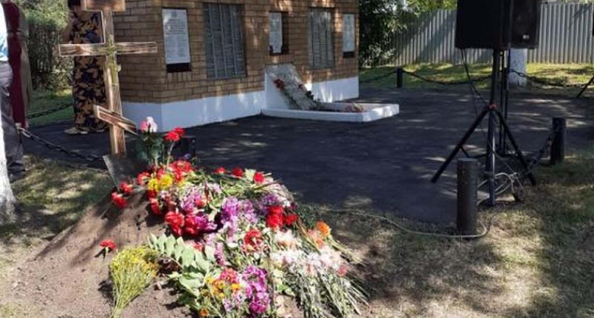 Под Карачевом перезахоронили останки медсестры, погибшей в августе 1943 года