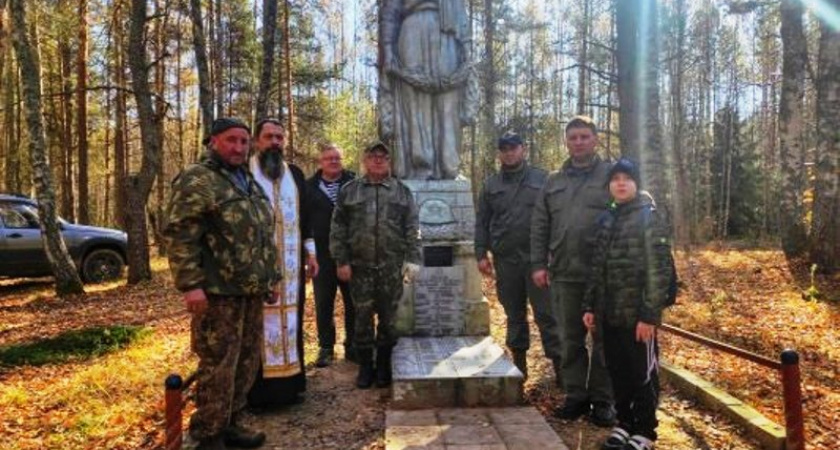 Брянские поисковики организовали перезахоронение останков неизвестного солдата