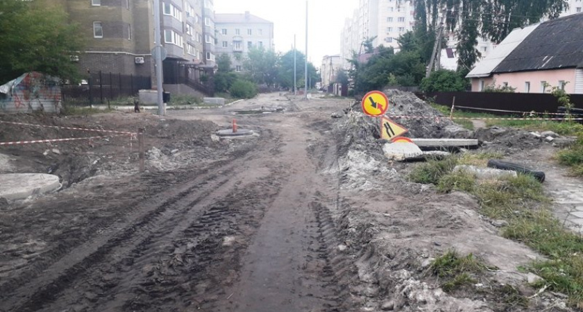 Строительство ливнёвки в Бежице «продирается» сквозь переулок Металлистов