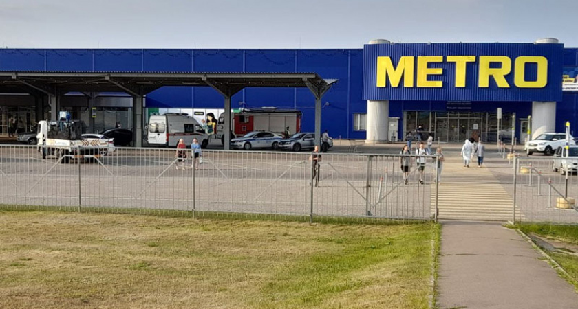 В Брянске эвакуировали посетителей ТЦ «Метро». По «техническим причинам»