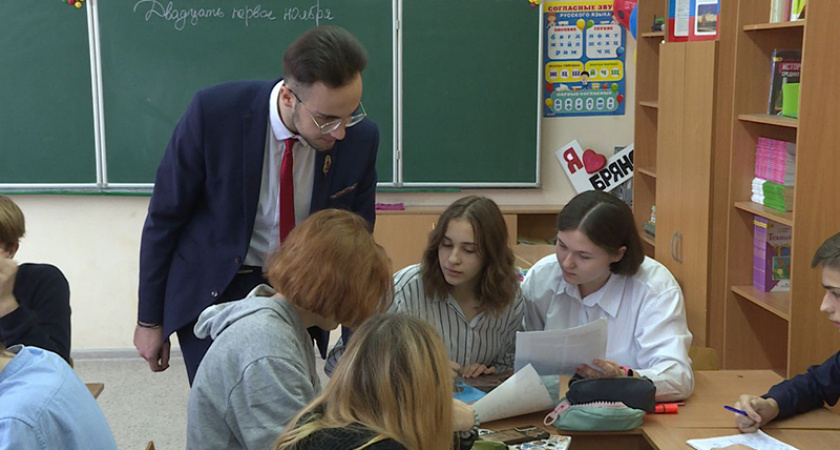 Учитель школы №51 Кирилл Минкин представит Брянскую область в финале всероссийского конкурса