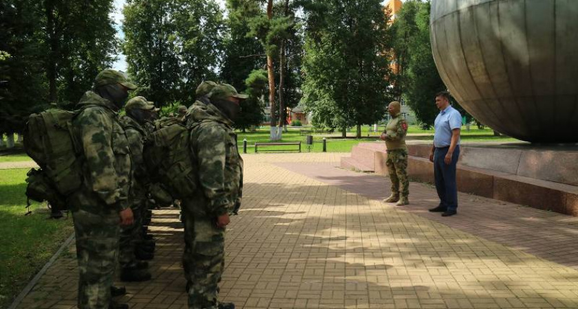 Пограничники задержали в Брянской области 130 человек, пытавшихся пробраться из Белоруссии в Россию