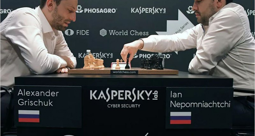 Ян Непомнящий сыграл вничью во втором туре турнира претендентов FIDE