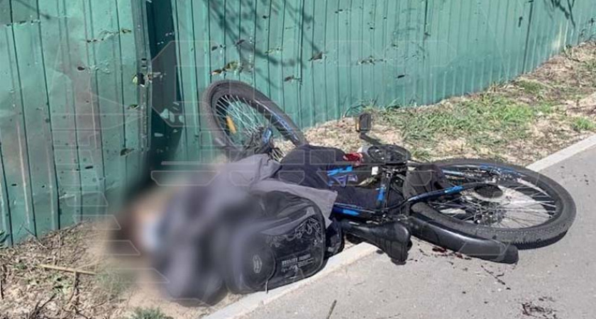 SHOT: при обстреле Климово погиб 12-летний велосипедист, мальчика прошило осколками насквозь