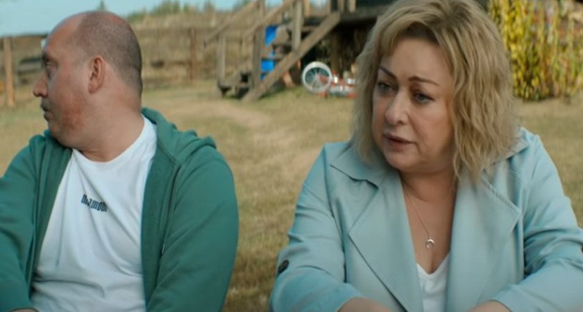 В Брянских кинотеатрах стартовала премьера новой комедии «Пара из будущего»