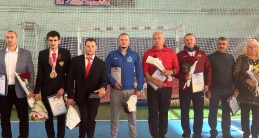 В Брянске чествовали спортсменов - героев XVI Паралимпийских игр в Токио