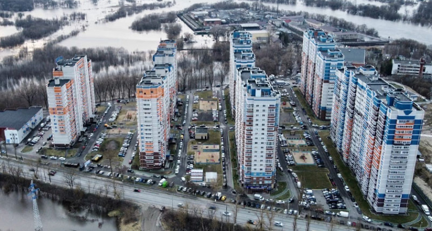 В Брянске затоплено 17 жилых домов, «большая вода» будет стоять ещё неделю — МЧС