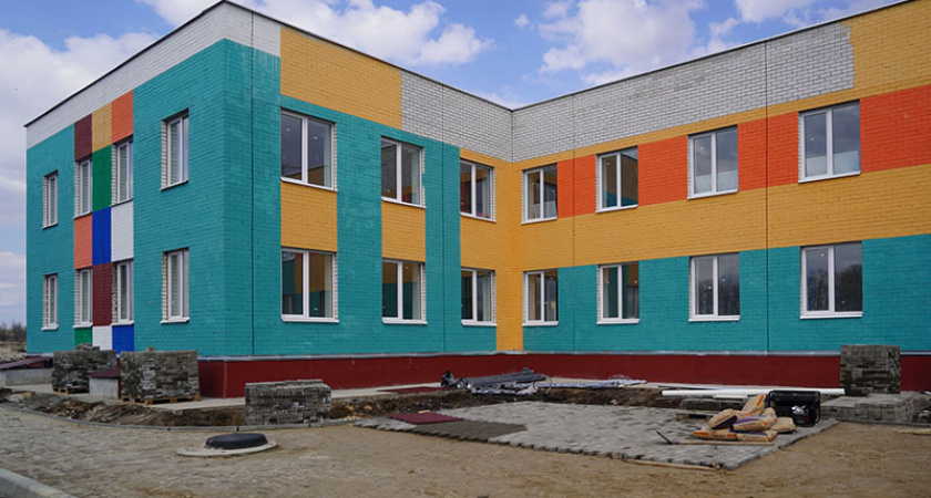 В Почепе оштрафован на 30 тысяч подрядчик, сорвавший сроки сдачи детсада по контракту на 170 млн. рублей