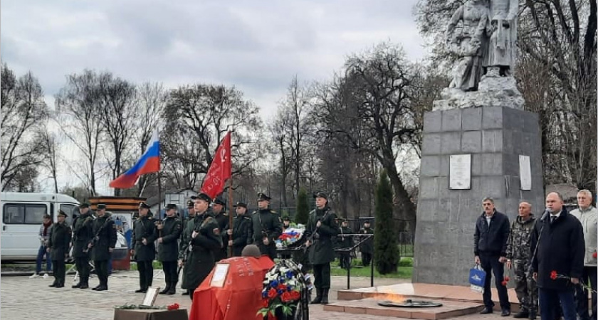 Красноармеец, останки которого были подняты почепскими поисковиками, вернулся домой