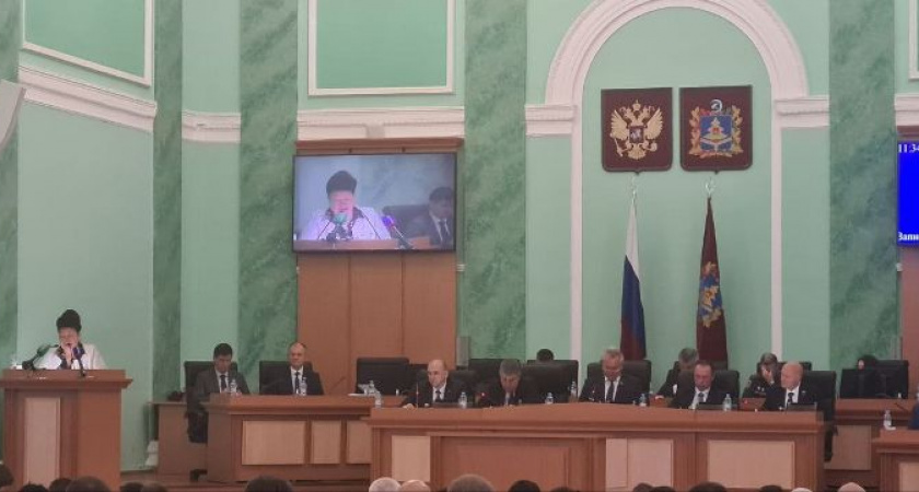 Допдоходы бюджета Брянской области пойдут на здравоохранение и образование. Семимиллиардный дефицит остаётся