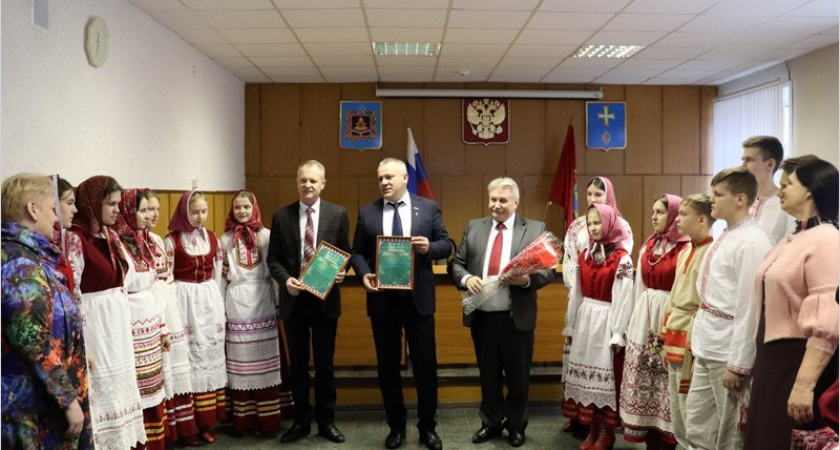 Брянские единороссы поздравили погарский «Ручеёк» с победой на международном конкурсе