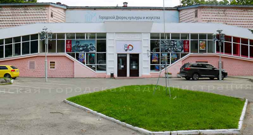 Пешеходную зону между «Победой» и Майским парком в Брянске доделают в следующем году