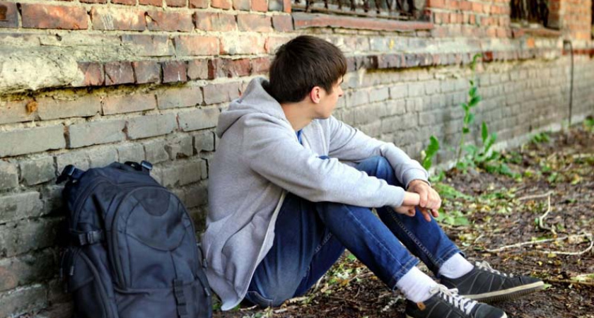 В Брянске стартовала операция «Подросток-прогульщик»