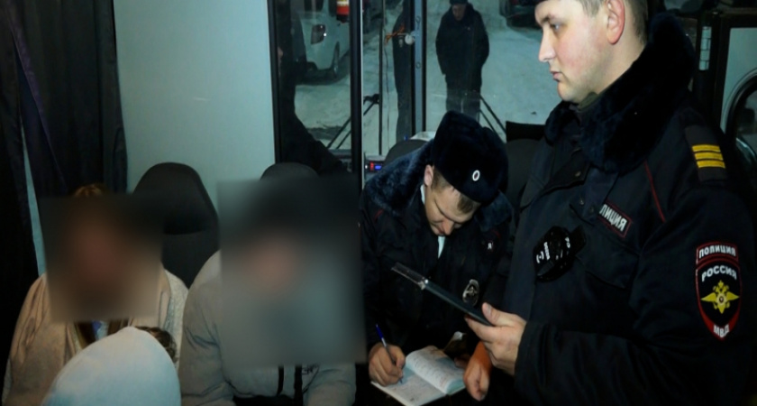 Полиция опечатала брянский ночной клуб «1991» ставший площадкой для перформанса с сожжением паспорта
