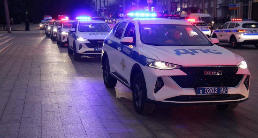 Брянская полиция получила «в подарок к празднику» почти два десятка новых автомобилей