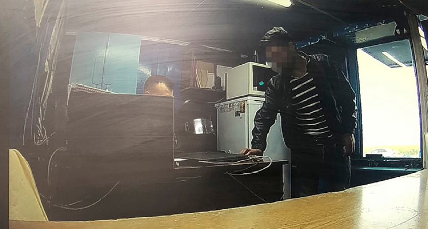 Водитель попытался «купить» брянского гаишника за 3 тыс. рублей