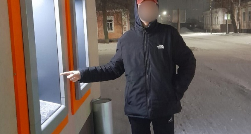 Брянский суд отправил в колонию 18-летнего курьера, «устроившегося перевозить документы» за комиссионные