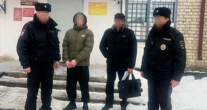 Погарский суд вынесет приговор курьеру телефонных мошенников, приехавшему из Бурятии
