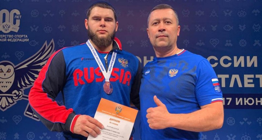 Брянские тяжелоатлеты завоевали две медали чемпионата России