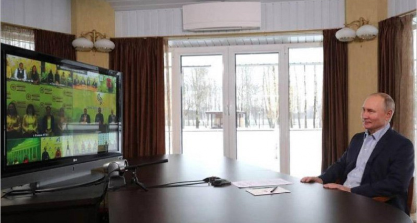 Владимир Путин не исключил снятия ограничений благодаря улучшению ситуации с COVID-19 в РФ
