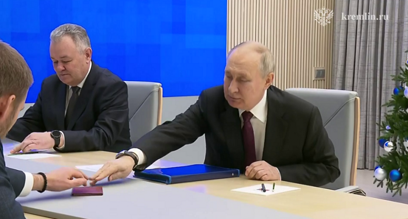 Владимир Путин лично подал документы в ЦИК и официально стал кандидатом на выборах-2024