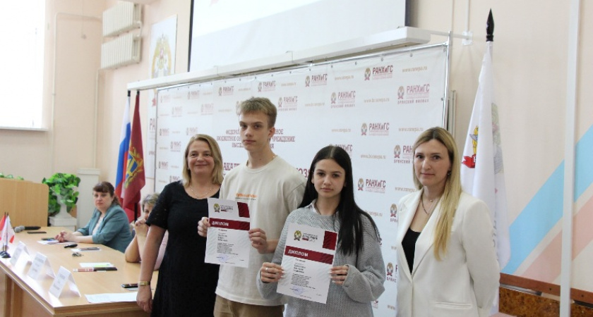 Победителями брянского школьного бизнес-конкурса объявлены студия звукозаписи и два велопроекта