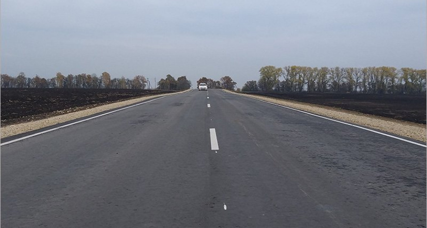 В Трубчевском районе завершена реконструкция двух дорог, не знавших ремонта 40 лет