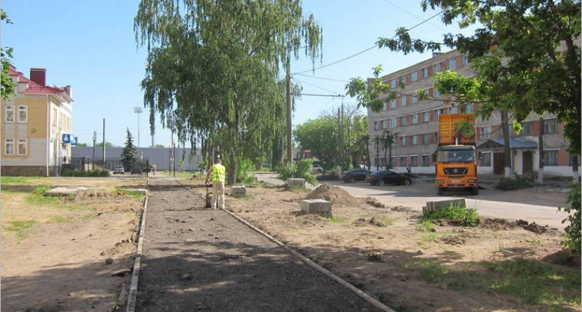 В Брянске ремонтируется дорога к новому стадиону «Десна»