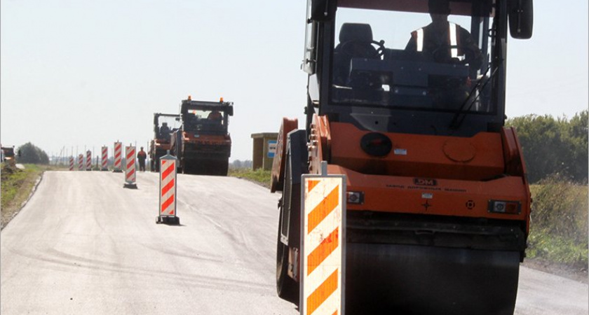 В Брянской области отремонтируют 70 км межпоселковых дорог