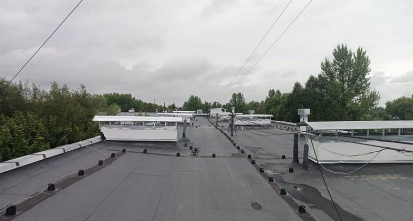 Подрядчики досрочно отремонтировали дом по улице Дарвина в Брянске