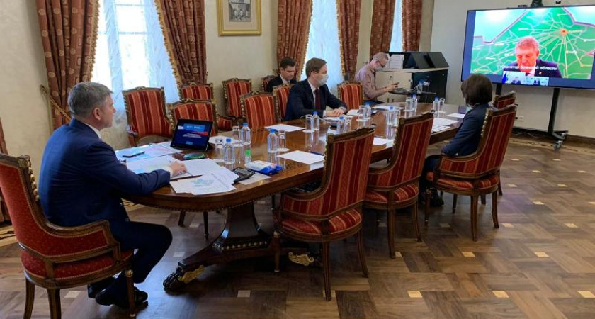 Гендиректор компании «Россети Центр» обсудил с брянским губернатором функционирование электросетевого комплекса региона