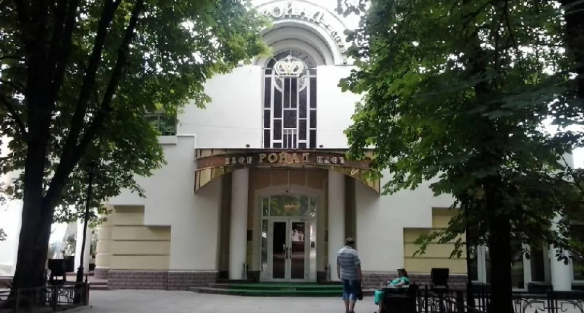Хозяйка брянского ресторана «Ройал» скоропостижно скончалась прямо в заведении
